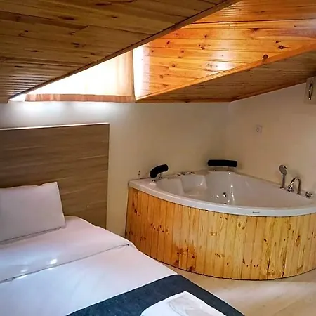 Rex Otel 3*